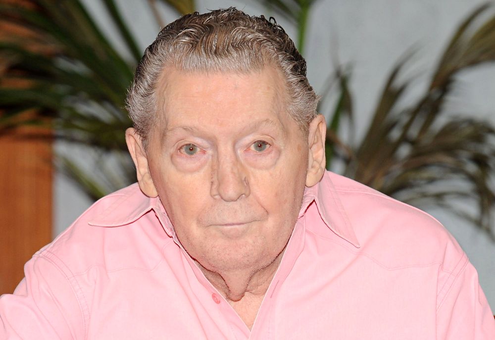Rocker Jerry Lee Lewis Penning Memoir