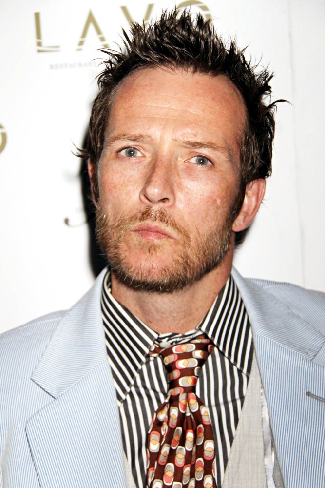 Scott Weiland Pictures And Photos