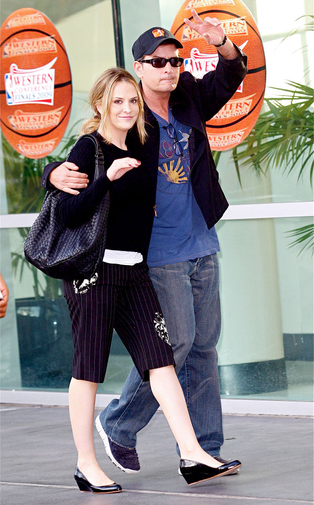 Report: Charlie Sheen Injured Brooke Mueller Once Before the X-Mas Tragedy