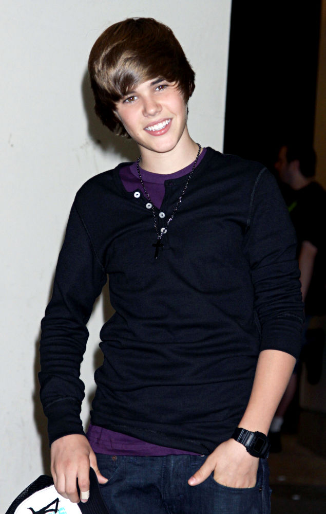 Justin Bieber;<br>Justin Bieber Outside The MTV Studios After Appearing on 'It's On with Alexa Chung'
