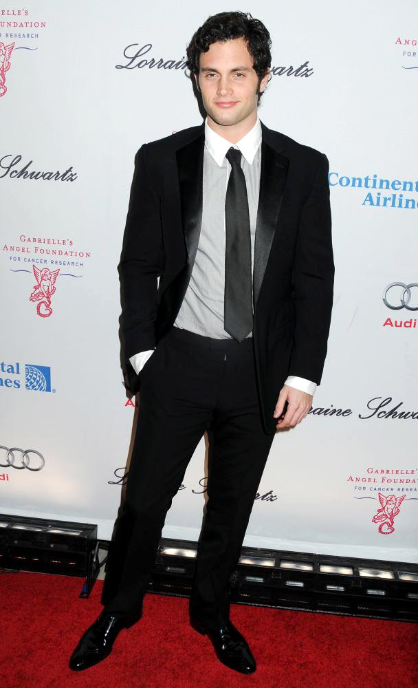 Penn Badgley;<br>2009 Angel Ball - Arrivals