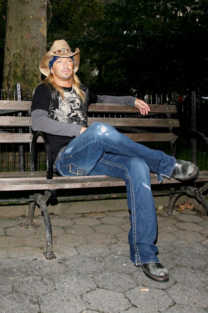'Lucky' Bret Michaels Discharged From Hospital