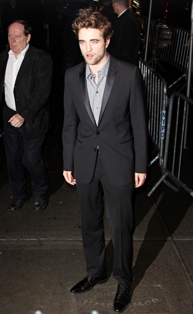 Robert Pattinson Reportedly Plans Halloween Bash to Spook 'Twilight' Cast