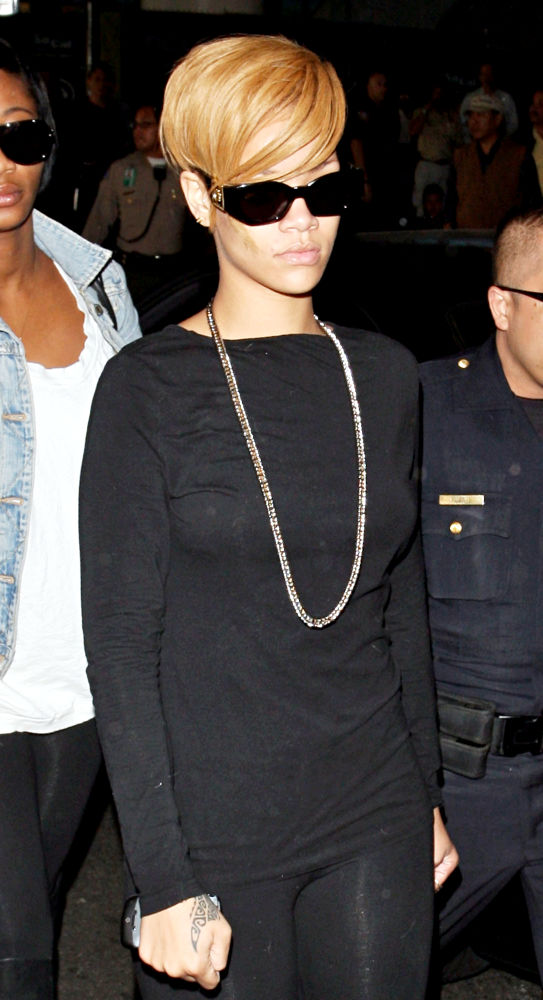 Rihanna Picture 121 - Singer Rihanna arrives at LAX airport from London