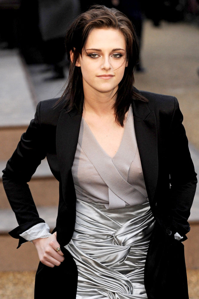 Kristen Stewart Planning to Invade the West End Stage