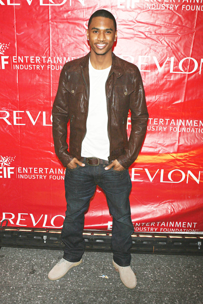 Trey Songz Picture 9 - Trey Songz performs on stage during the opening ...