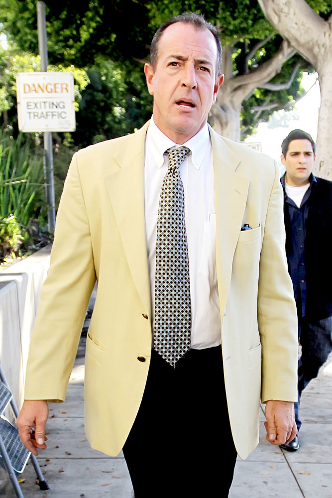 Lindsay Lohan's Dad Wants Her Out of Rehab