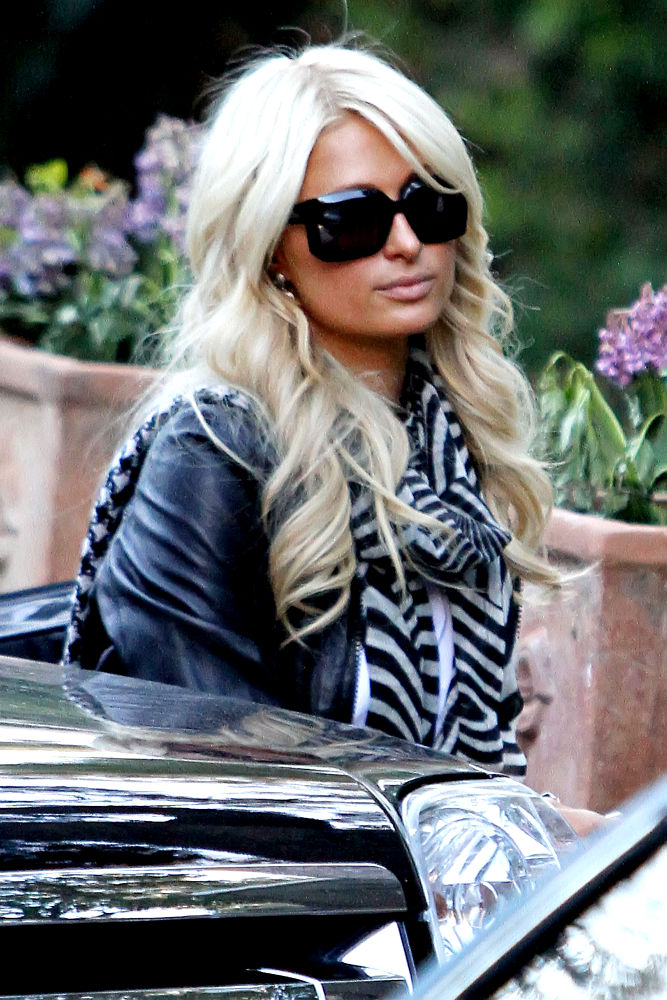 Paris Hilton Saved by Brooke Mueller in Car Break Down