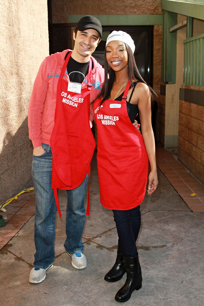 Gilles Marini;Brandy;<br>Celebrities Volunteer on Christmas Eve to Serve The Homeless