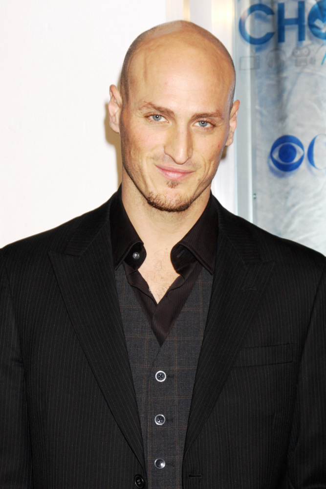 Dylan Kenin;<br>2011 People's Choice Awards - Arrivals