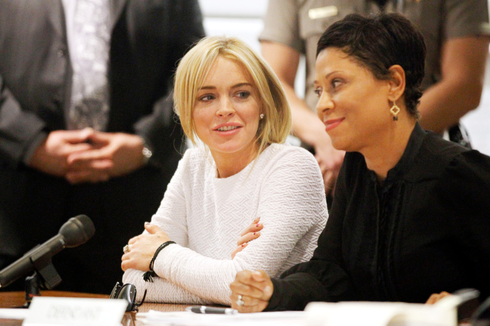 Lindsay Lohan Officially Charged With Felony Grand Theft