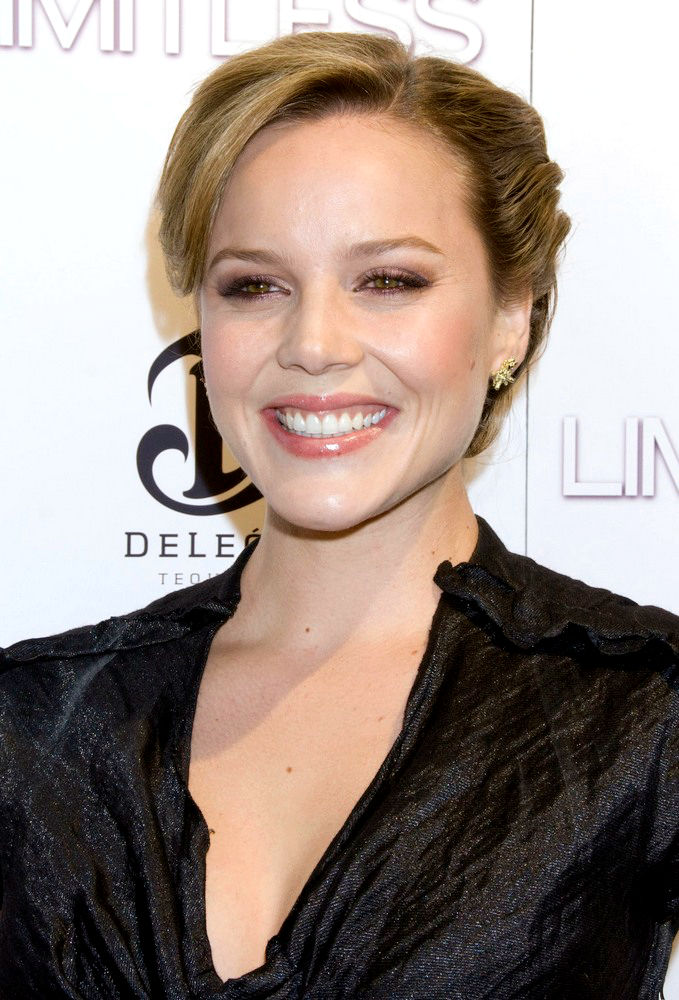 Abbie Cornish;<br>The New York Premiere of 'Limitless' - Inside Arrivals