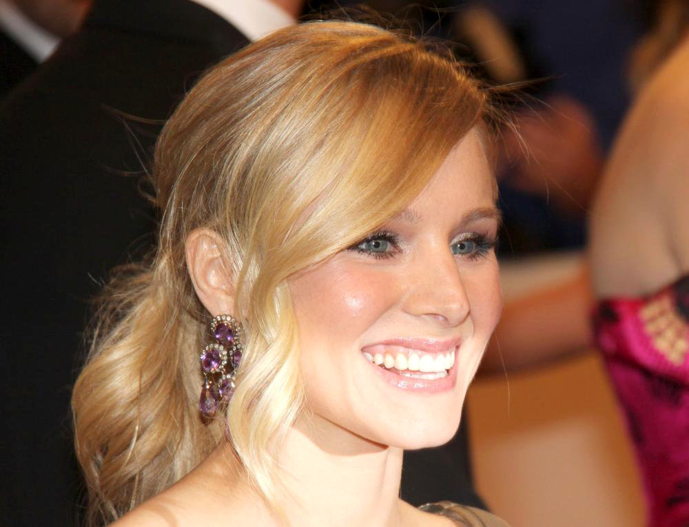 Kristen Bell;<br>Alexander McQueen: Savage Beauty Costume Institute Gala