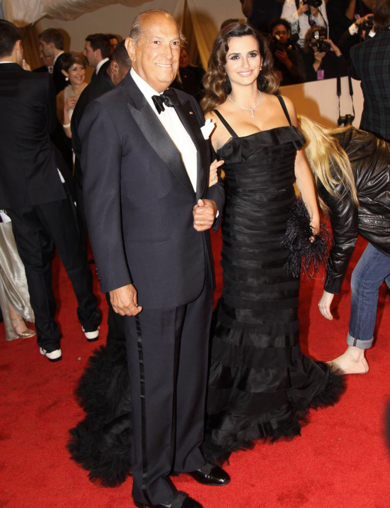Oscar de la Renta;Penelope Cruz;<br>Alexander McQueen: Savage Beauty Costume Institute Gala
