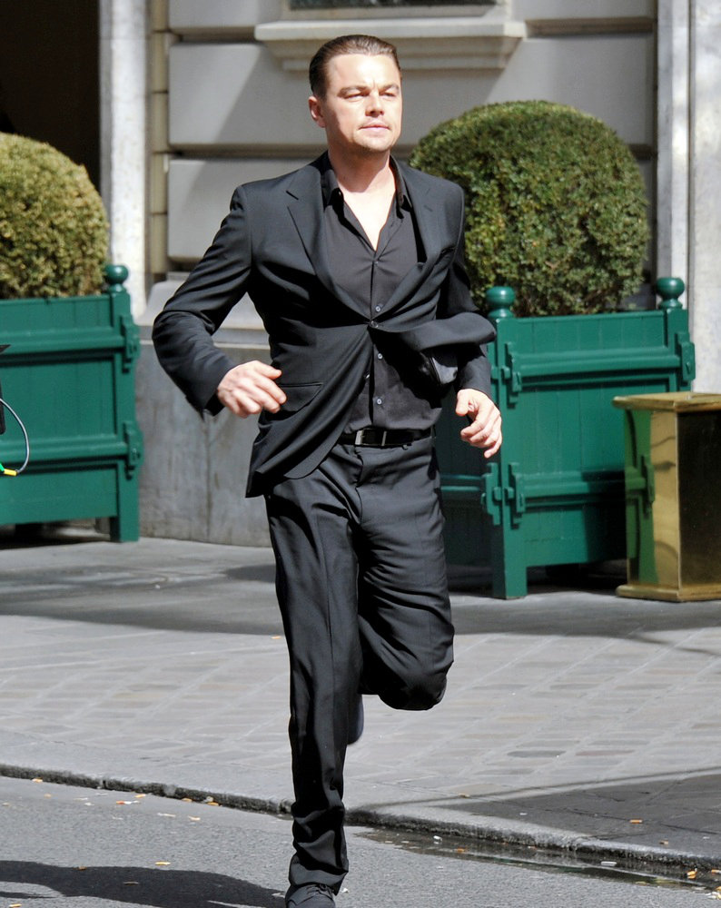 Leonardo DiCaprio;<br>Leonardo DiCaprio on The Set of A Commercial Film for A Chinese Telephonic Network
