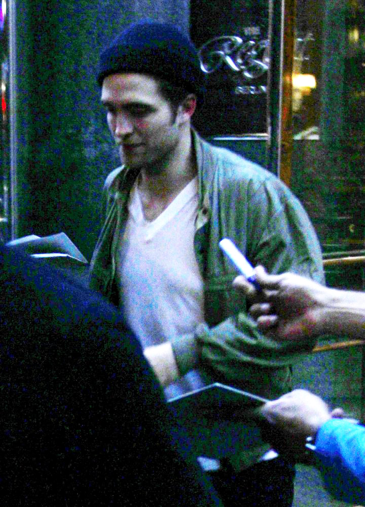 Robert Pattinson;<br>Robert Pattinson at Borchardt Restaurant After The European Premiere of 'Water for Elephants'