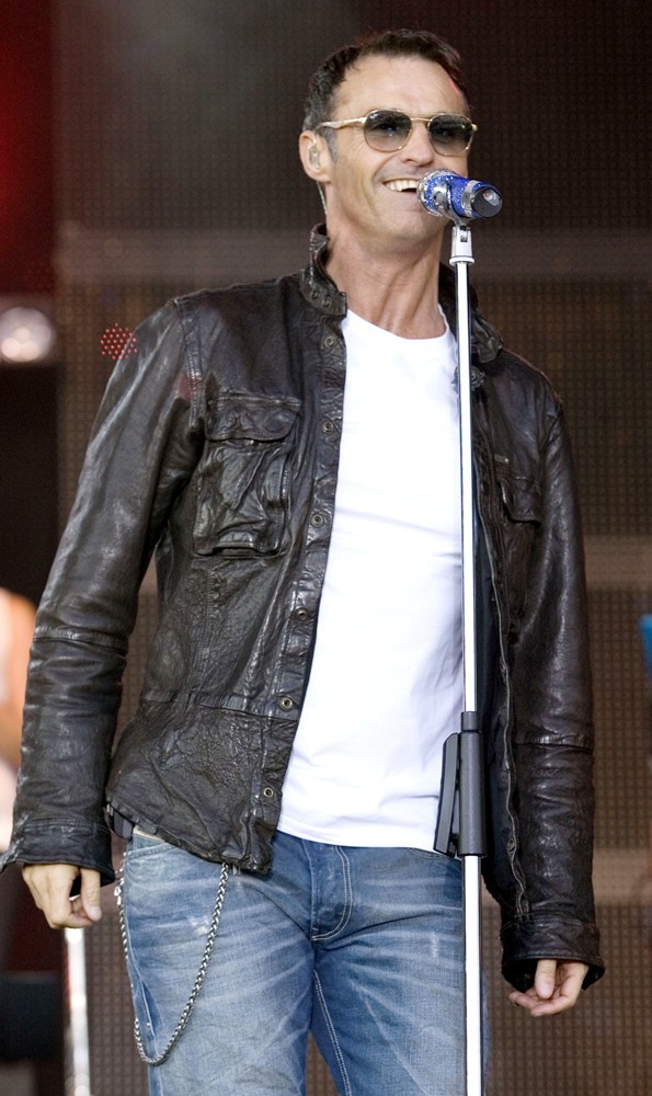 Marti Pellow;Wet Wet Wet;<br>Wet Wet Wet Perform Live on Stage to Celebrate The 25th Anniversary of Their First Appearance
