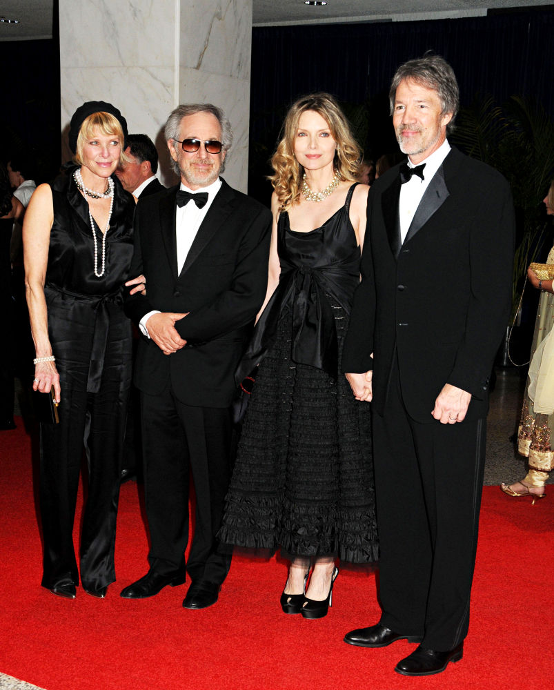 Kate Capshaw;Steven Spielberg;Michelle Pfeiffer;David E. Kelley;<br>2010 White House Correspondents Association Dinner - Arrivals