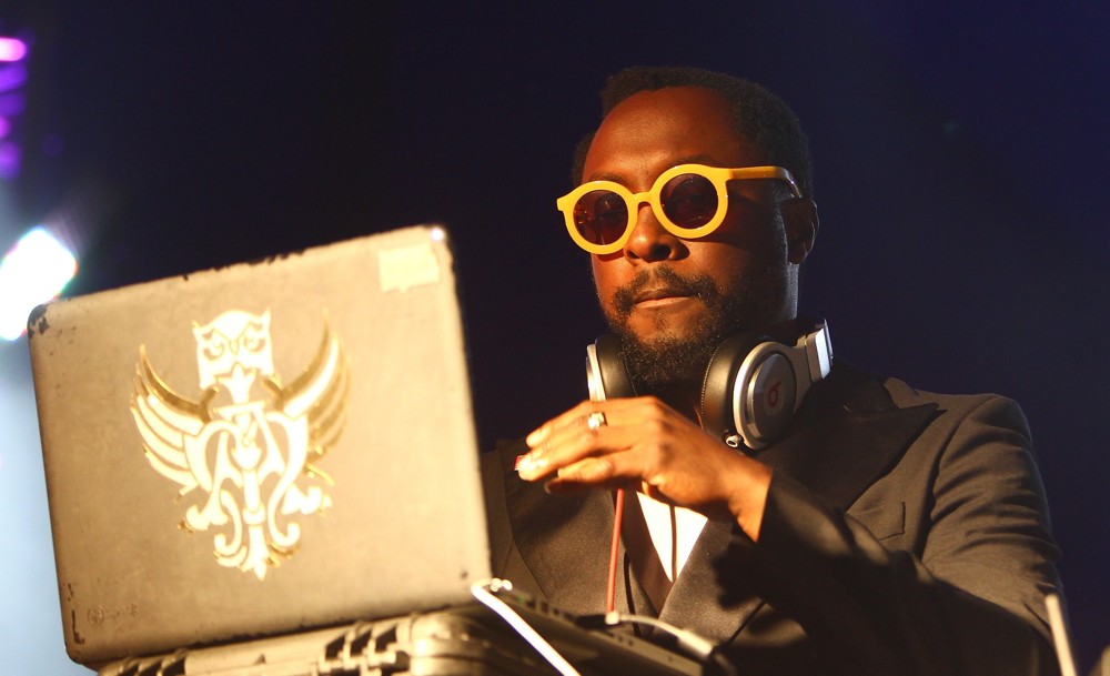 will.i.am;<br>will.i.am Serving as DJ During A Set at The EF Summeranza Student Exchange Event