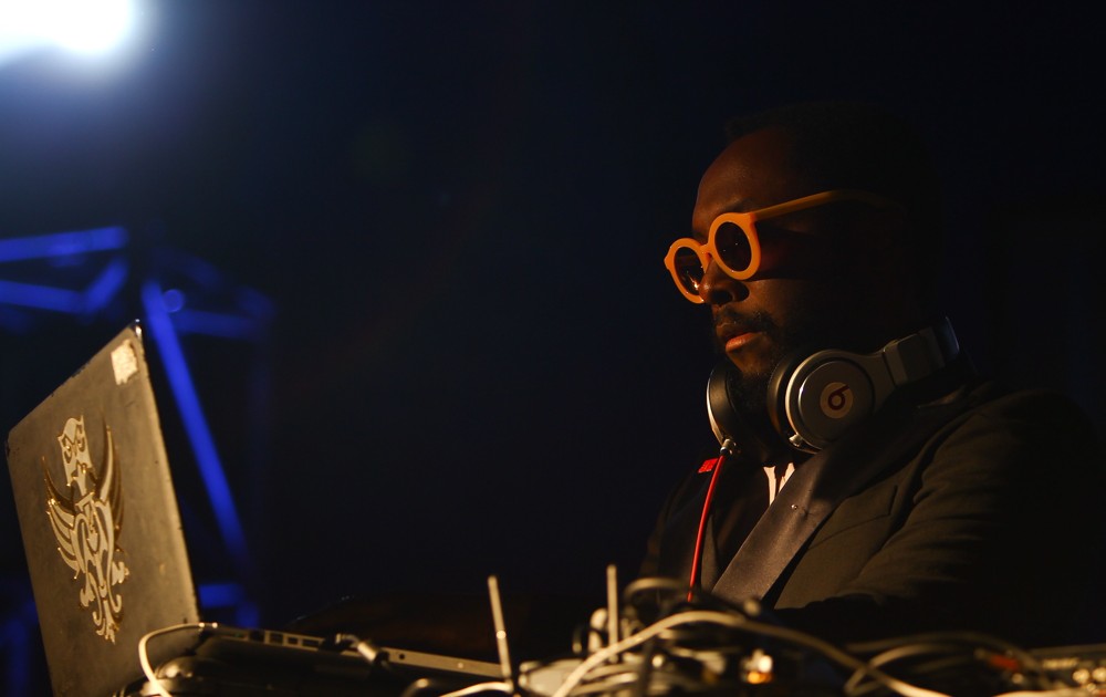 will.i.am;<br>will.i.am Serving as DJ During A Set at The EF Summeranza Student Exchange Event