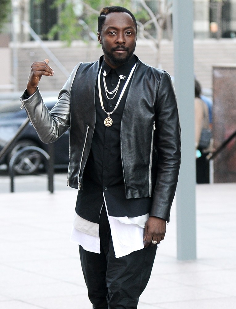 will.i.am;<br>will.i.am Filming on Location His Music Video