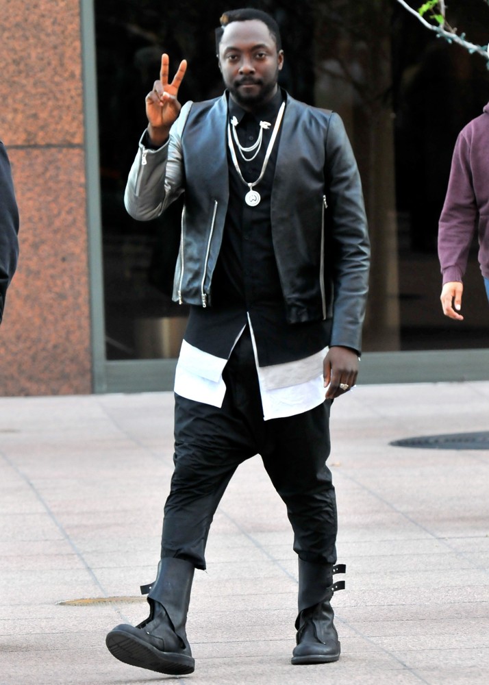 will.i.am;<br>will.i.am Filming on Location His Music Video