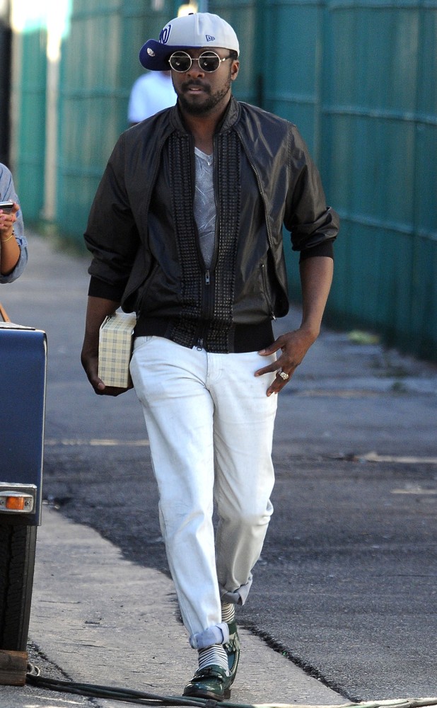 will.i.am;<br>will.i.am Leaves A Building
