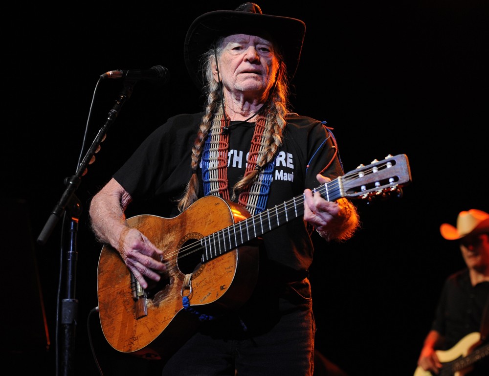 Willie Nelson;<br>Willie Nelson Performs Live