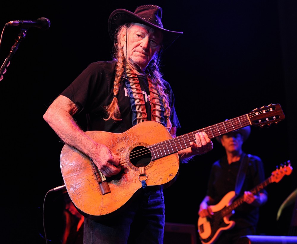 Willie Nelson;<br>Willie Nelson Performs Live