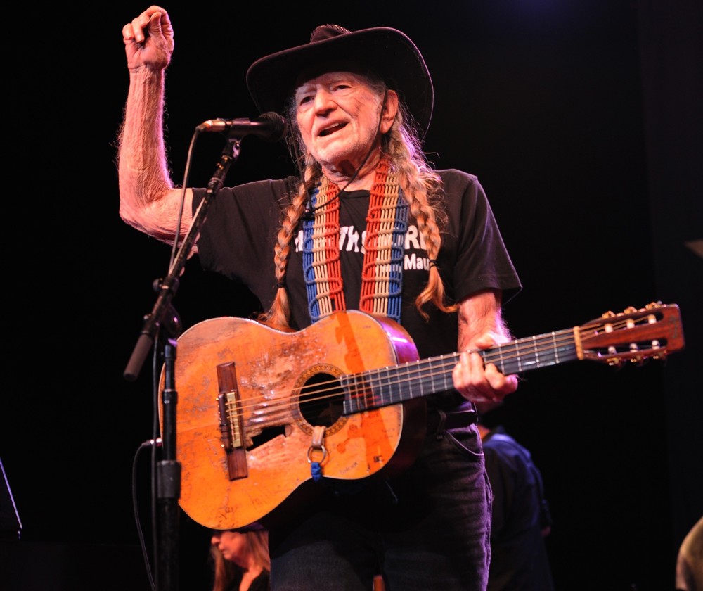 Willie Nelson;<br>Willie Nelson Performs Live