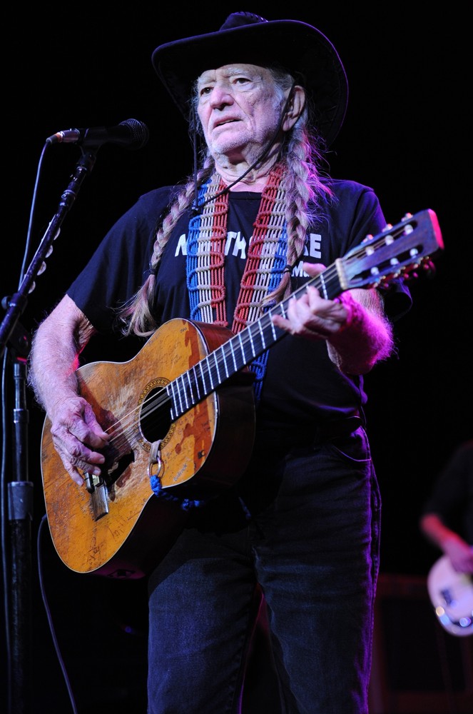 Willie Nelson;<br>Willie Nelson Performs Live