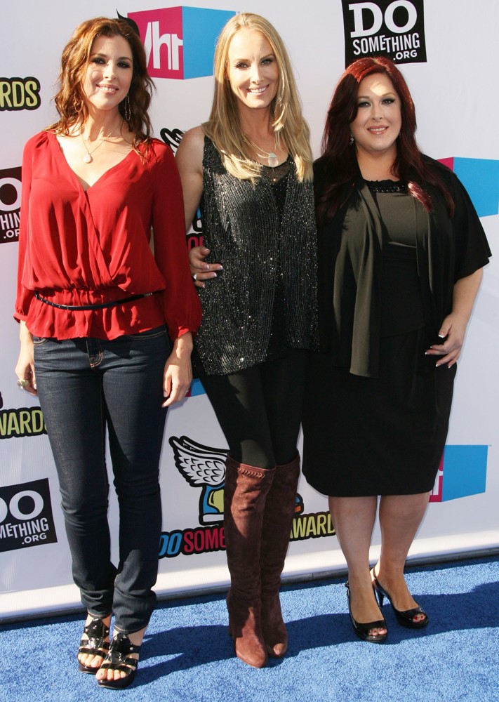 Wilson Phillips;<br>2011 Do Something Awards - Arrivals