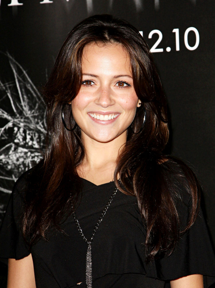 Italia Ricci;<br>Premiere of 'The Wolfman' - Red Carpet
