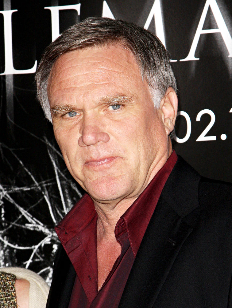 Joe Johnston;<br>Premiere of 'The Wolfman' - Red Carpet