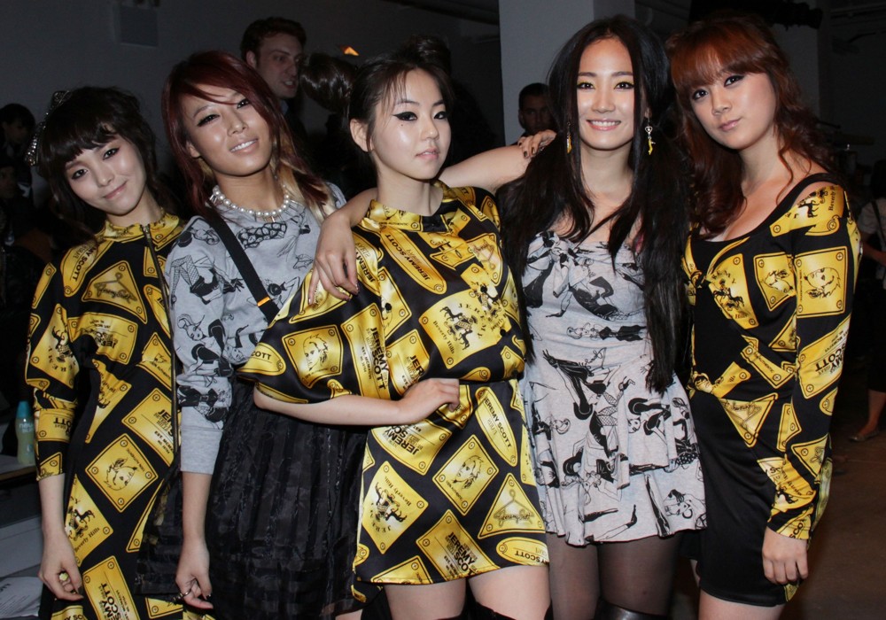 Wonder Girls;<br>Mercedes-Benz IMG New York Fashion Week Spring-Summer 2011 - Jeremy Scott - Front Row
