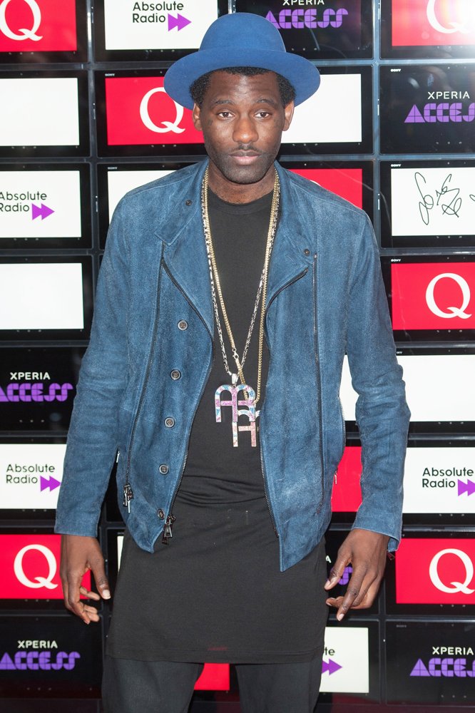 Wretch 32;<br>Xperia Access Q Awards - Arrivals