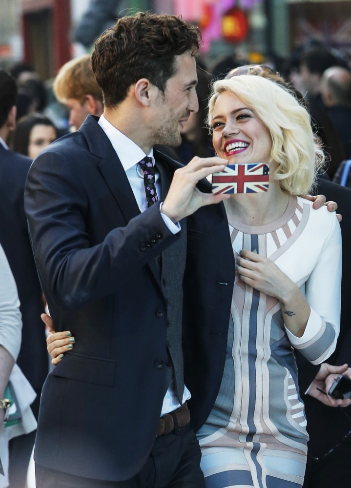 Max Rogers;Kimberly Wyatt;<br>U.K. Premiere of Star Trek Into Darkness - Arrivals