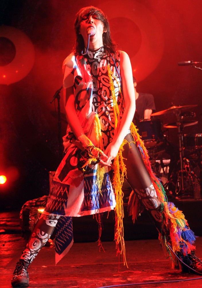 Karen O;Yeah Yeah Yeahs;<br>Yeah Yeah Yeahs Perform on Stage