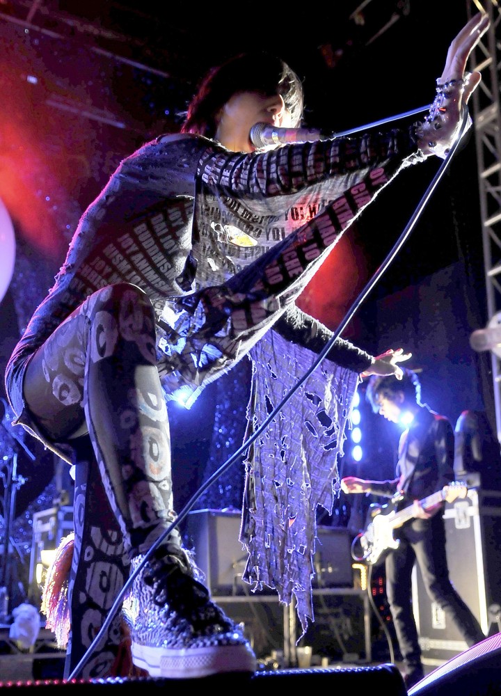Karen O;Nick Zinner;Yeah Yeah Yeahs;<br>Yeah Yeah Yeahs Performing Live