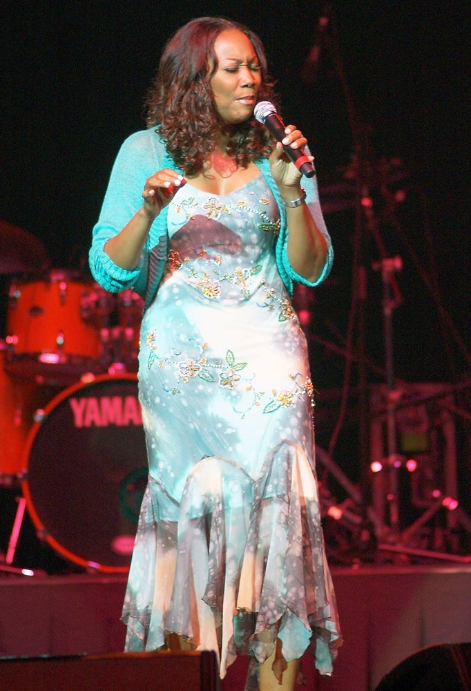 Yolanda Adams Picture 2 - 2006 BET Awards - Press Room